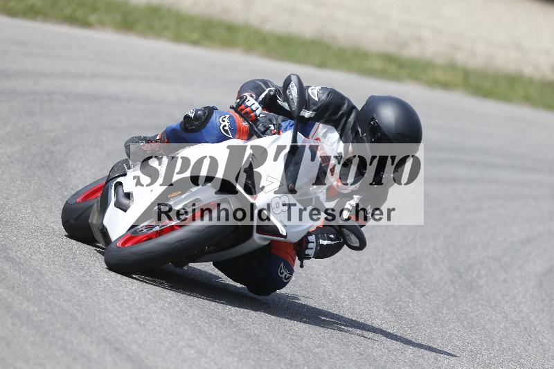 /27 12.06.2025 Ducati Schweiz Trackday Warmup  ADR/blau-bleu/18